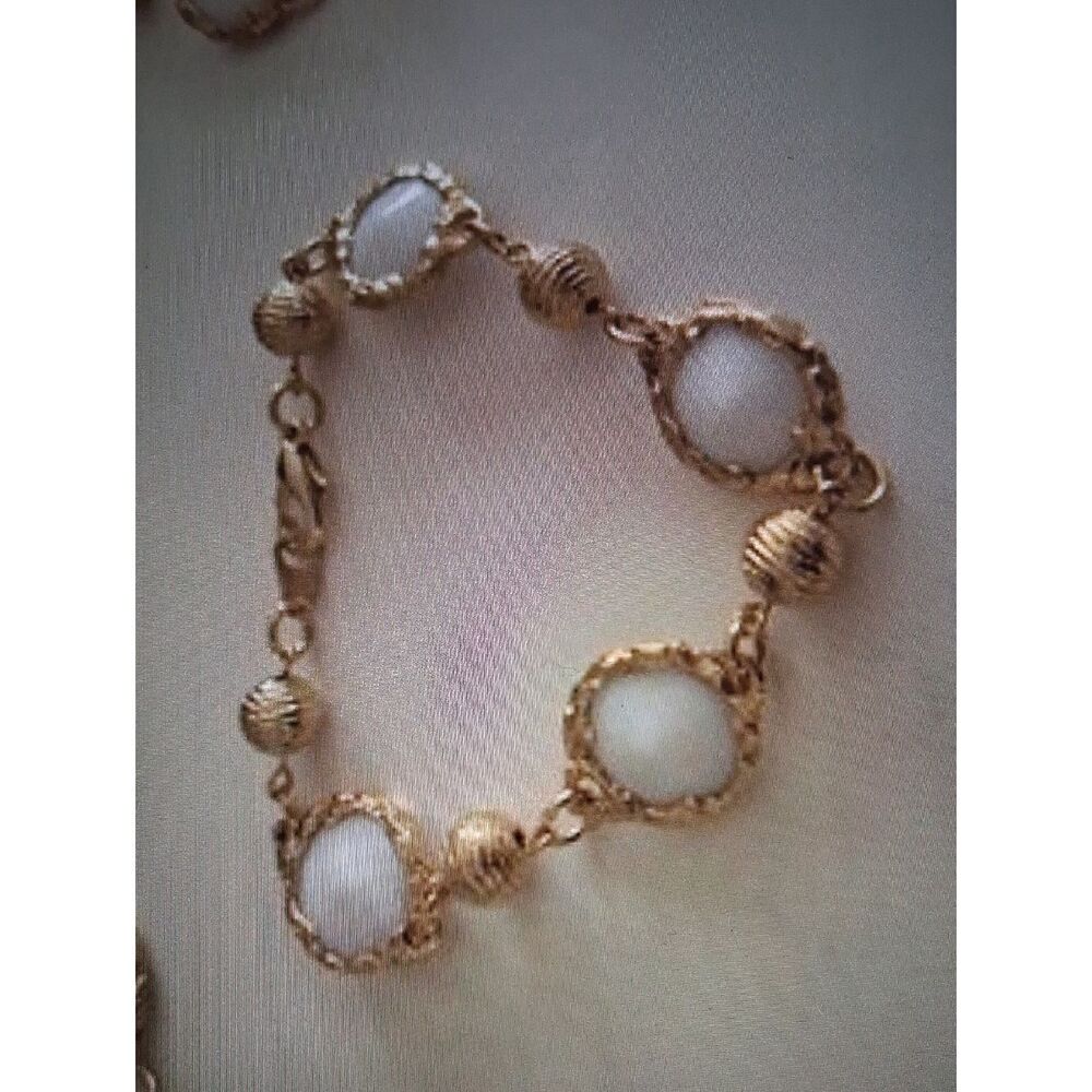 Vintage Korea White Lucite Milk Glass Bracelet Marked Excellent Condition.